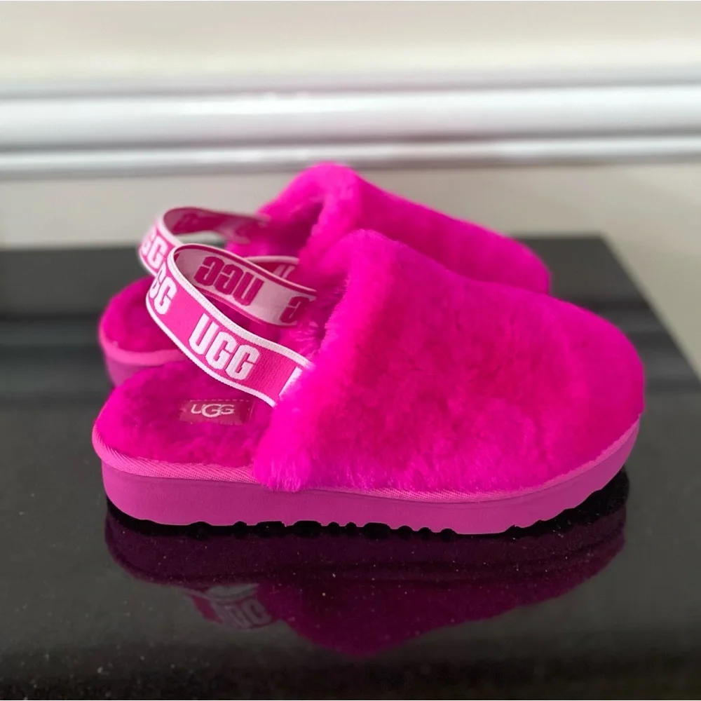 UGG Fluff Yeah Clog Big Kids Slippers